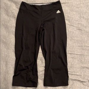 Women’s Small Adidas Workout Capris